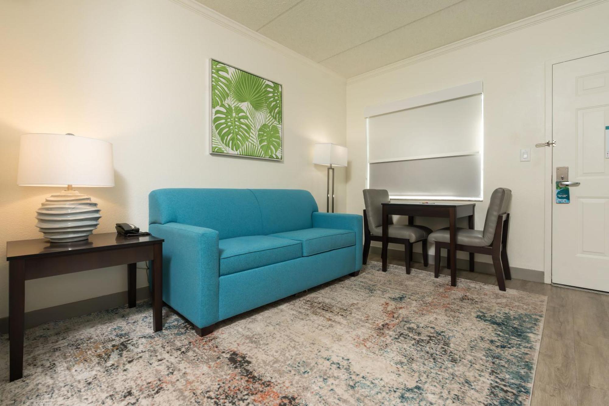 Oasis Bay Suites, Tampa, Busch Gardens, Usf エクステリア 写真