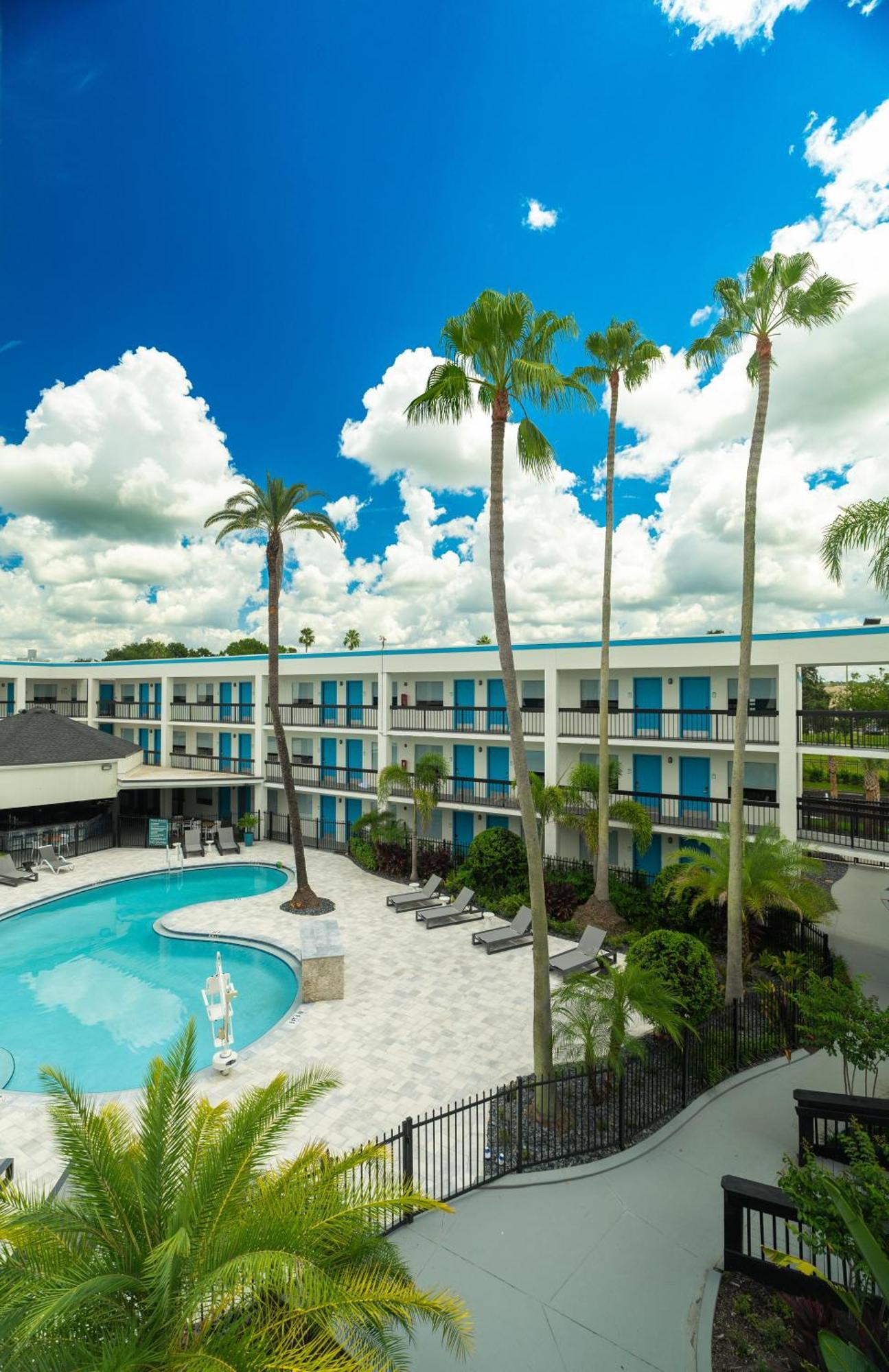 Oasis Bay Suites, Tampa, Busch Gardens, Usf エクステリア 写真