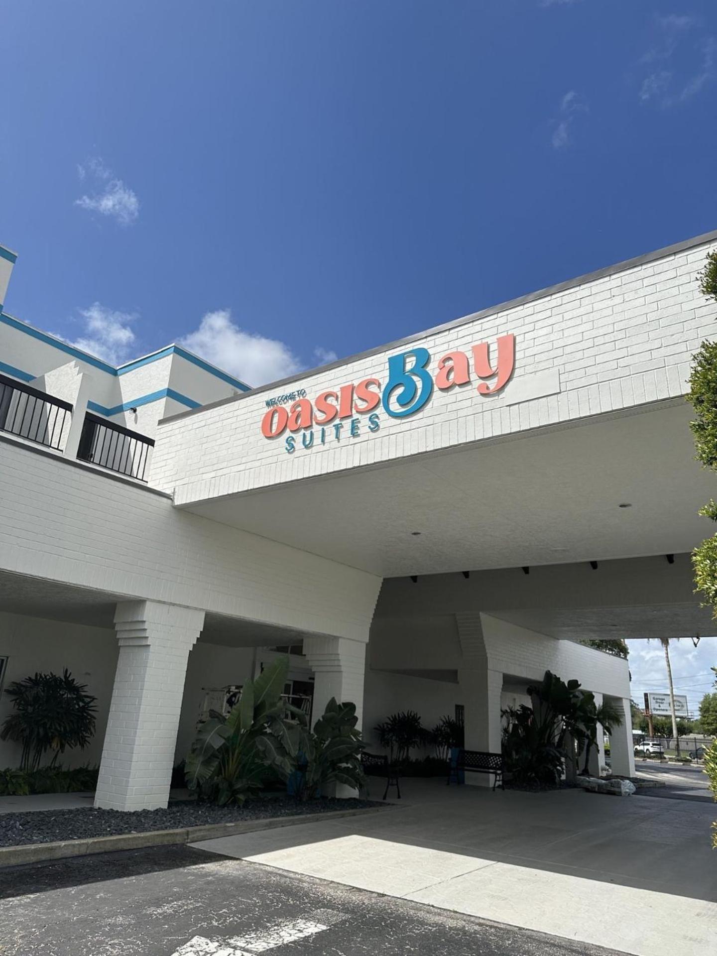 Oasis Bay Suites, Tampa, Busch Gardens, Usf エクステリア 写真